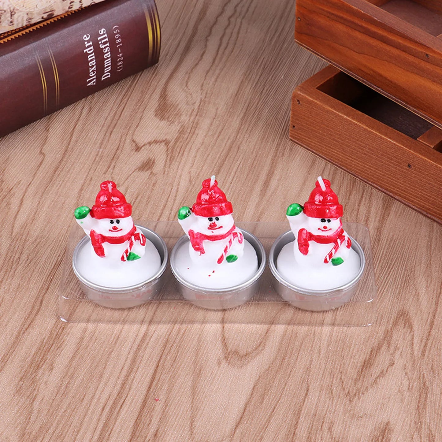 Cute Santa Scented Candle - Soy wax